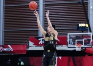 上海久事今夜状态回暖，志在足总杯名次提升，震撼外界，更衣室氛围转暖(月下待杜鹃不来费玉清)-开云