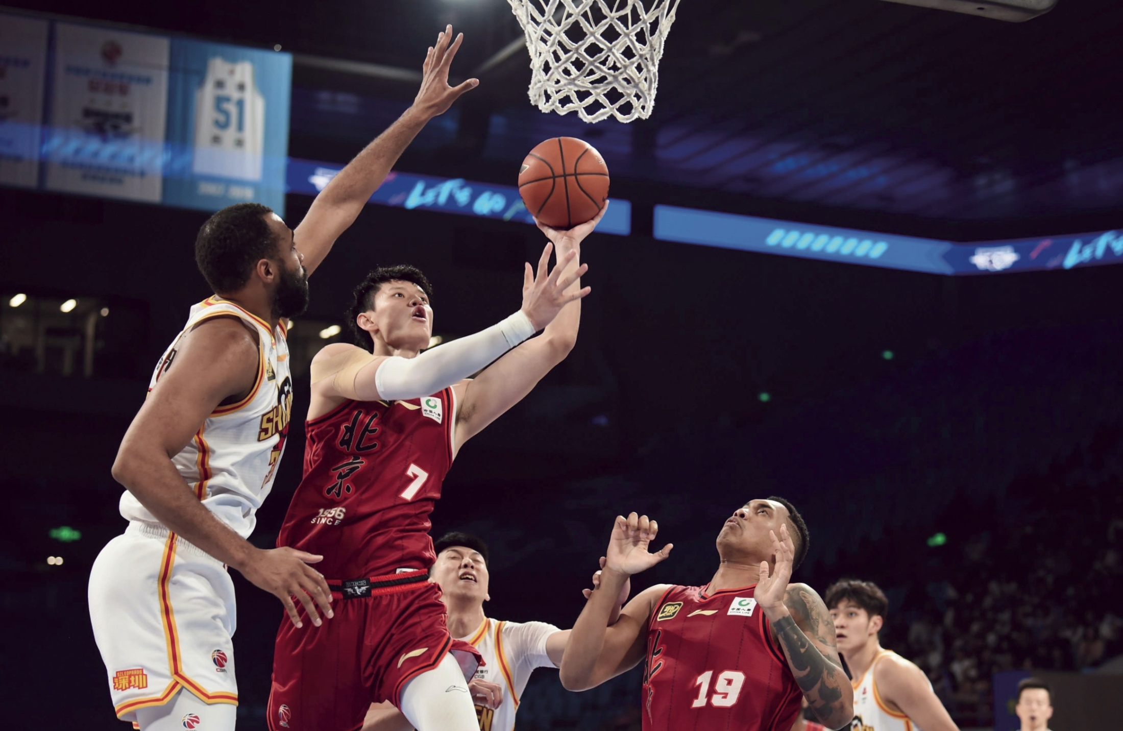 关键时刻NBA季后赛焦点战，广厦男篮遗憾出局，信心回归，更衣室氛围转暖(广厦男篮最新外援)